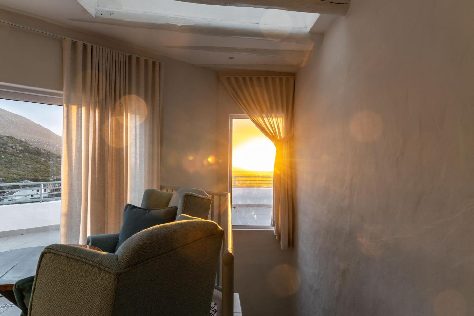 Capri Sands Luxury Guest House Crawley 外观 照片