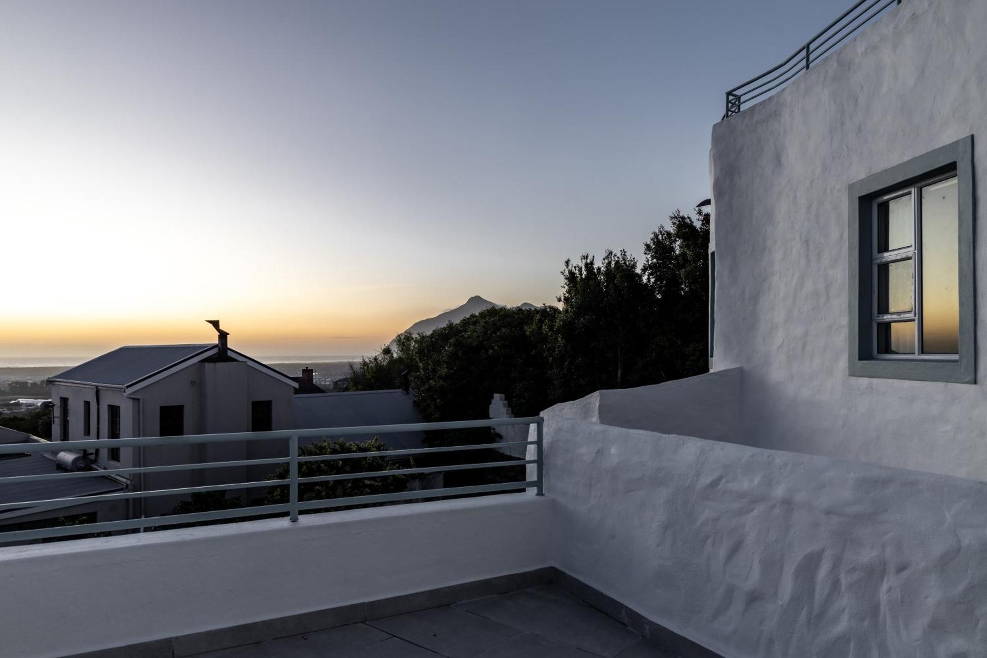 Capri Sands Luxury Guest House Crawley 外观 照片